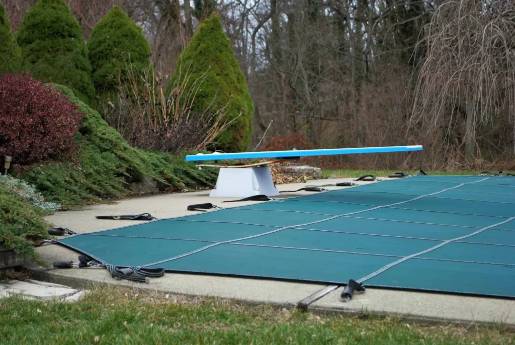 A properly closed pool